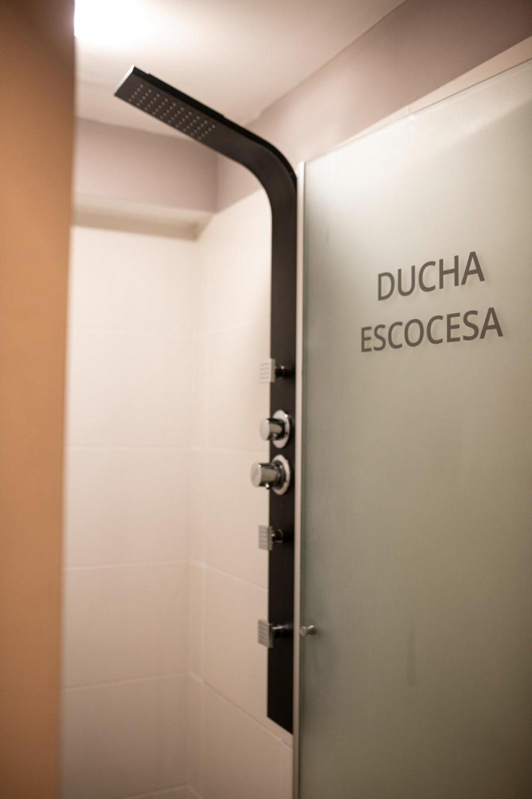 Yrigoyen 111 Hotel Кордоба Екстериор снимка