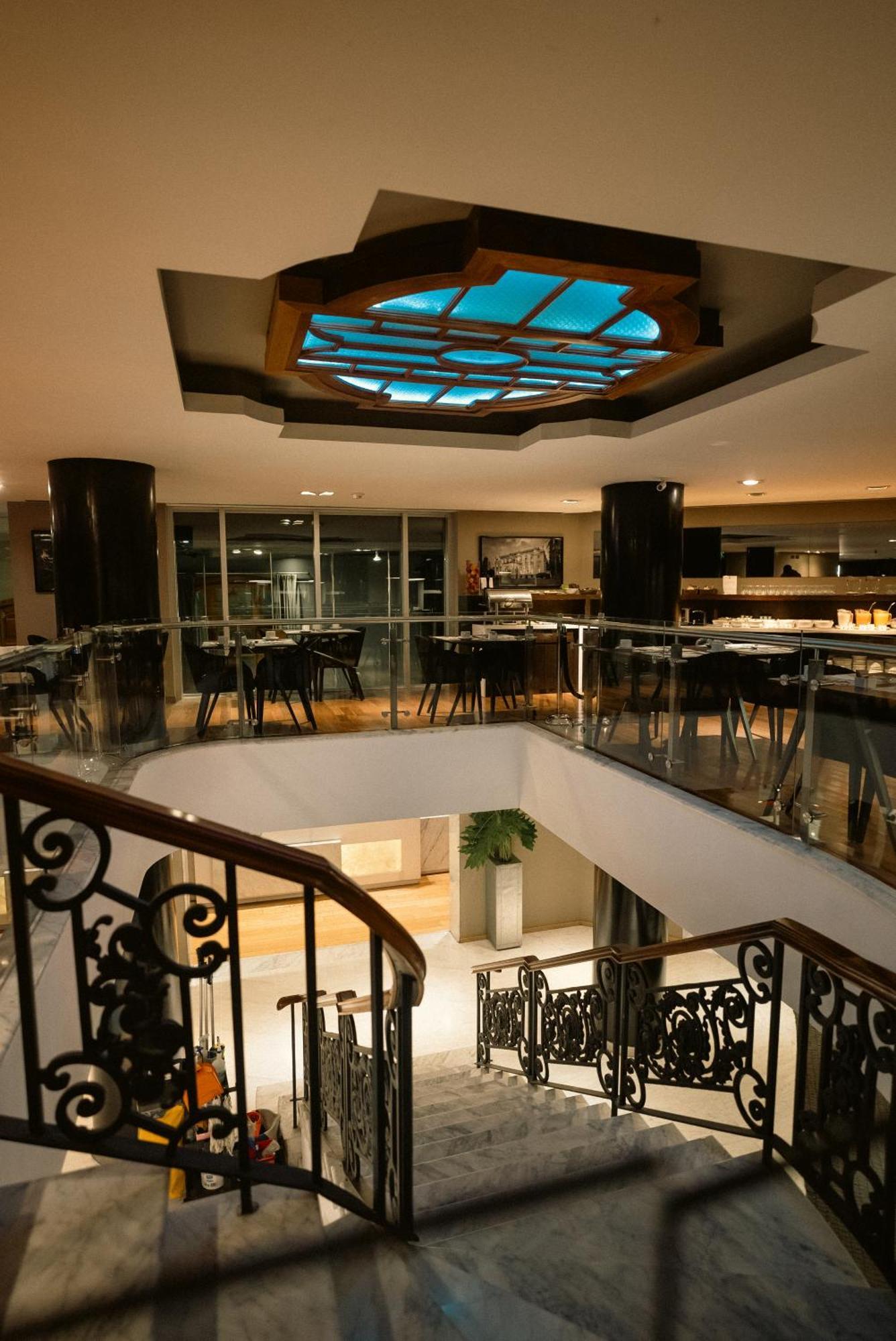 Yrigoyen 111 Hotel Кордоба Екстериор снимка